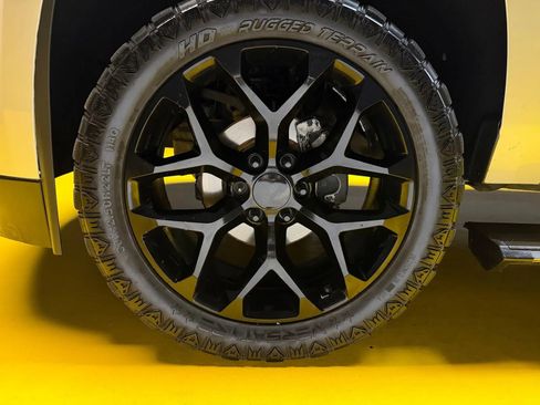 Used 2015 Cadillac Escalade Premium AWD/4WD image 8
