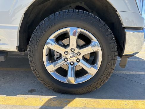 Used 2023 Ford F150 Lariat w/ Trailer Tow Package AWD/4WD image 40