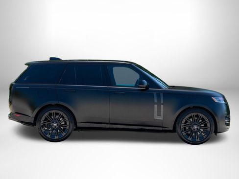 Used 2025 Land Rover Range Rover Autobiography AWD/4WD image 9