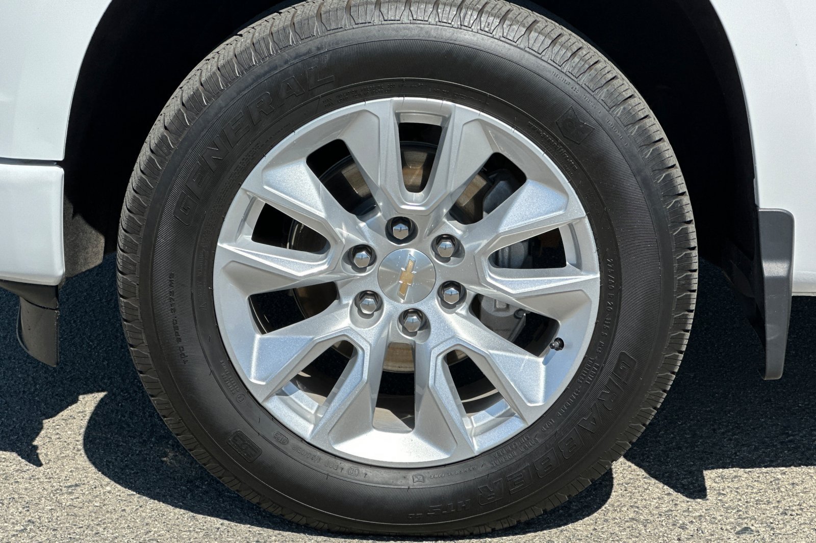 Used 2026 Chevrolet Silverado 1500 Custom AWD/4WD image 31