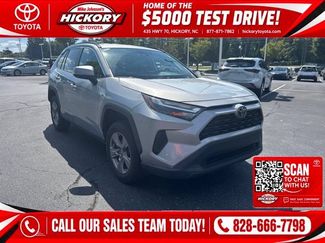 Used 2024 Toyota RAV4 XLE AWD/4WD video 1