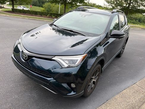 Used 2017 Toyota RAV4 SE FWD image 13
