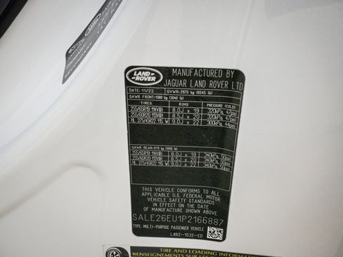 Used 2023 Land Rover Defender 90 X-Dynamic SE AWD/4WD image 35