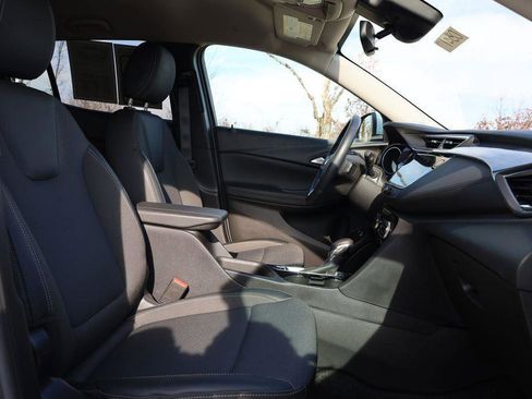 Used 2022 Buick Encore GX Select image 36