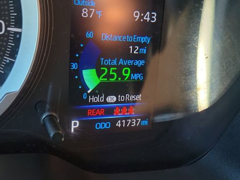 Used 2022 Toyota Corolla LE FWD image 22
