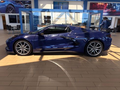 Used 2025 Chevrolet Corvette Stingray Preferred Conv w/ Stealth Interior Trim Package RWD image 2