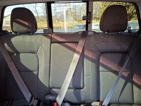 Used 2016 Chevrolet Colorado LT w/ LT Convenience Package image 19