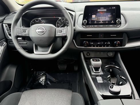 New 2026 Nissan Rogue SV image 8