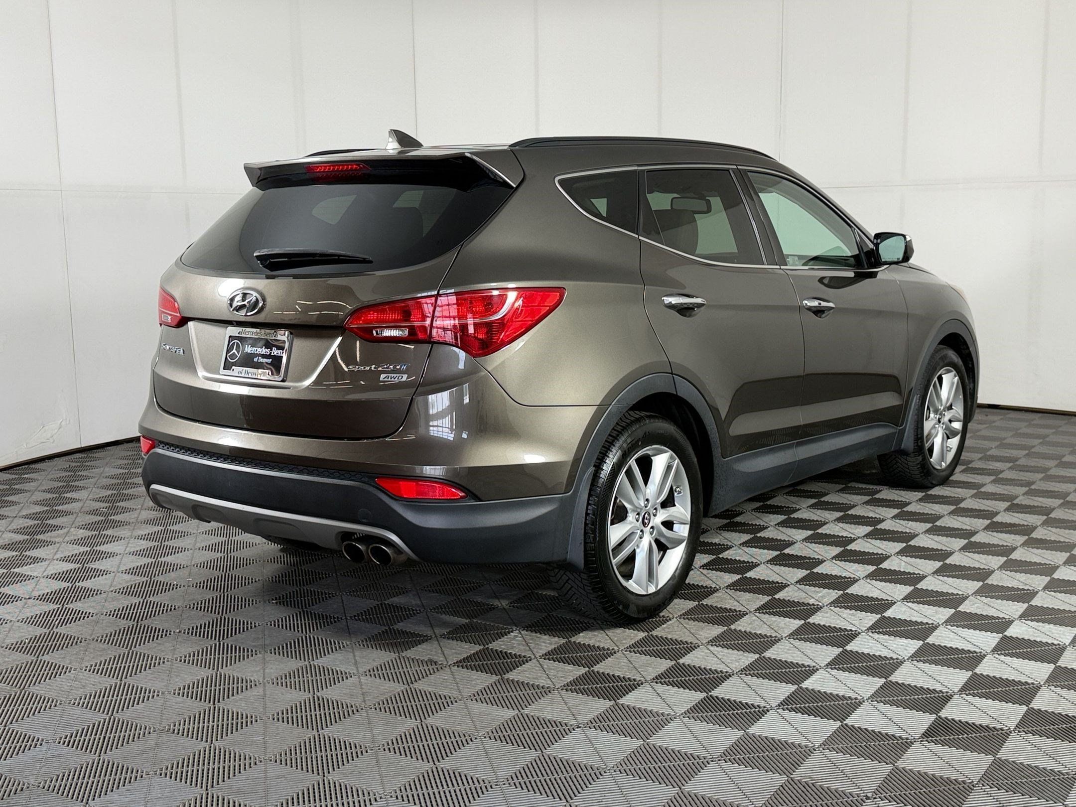 Used 2014 Hyundai Santa Fe Sport 2.0T w/ Navigation Package 06 AWD/4WD image 9
