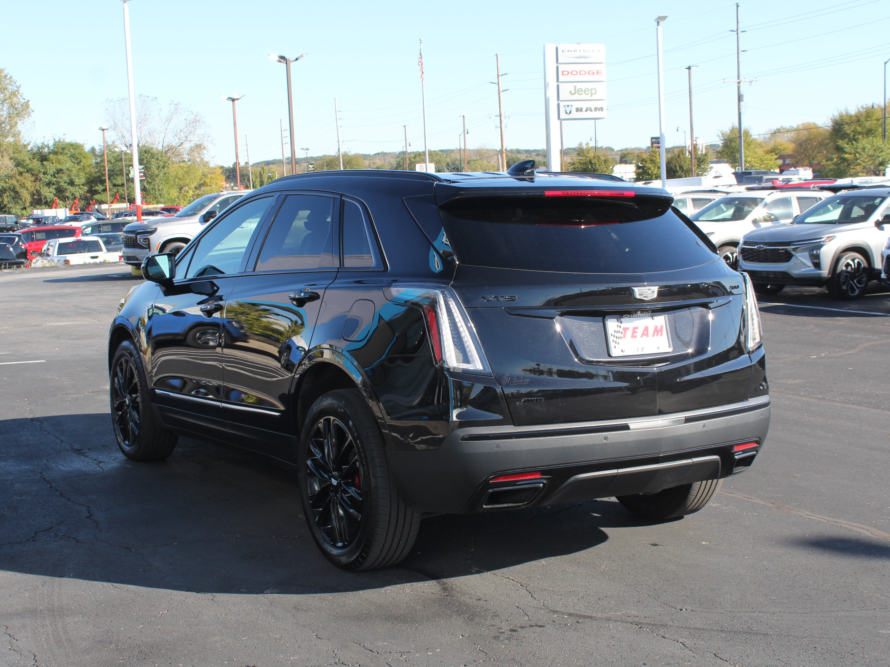 Used 2024 Cadillac XT5 Sportv w/ Platinum Package AWD/4WD image 8