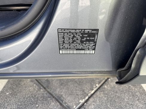 Used 2024 Volkswagen Atlas SE image 37