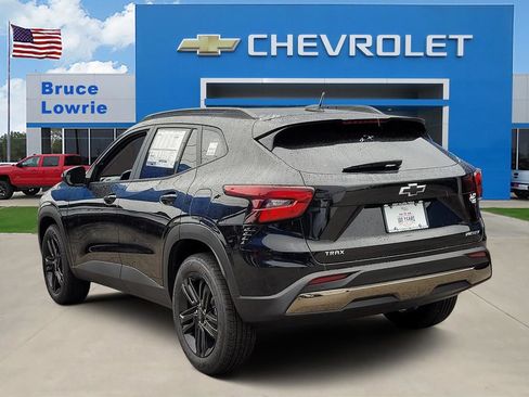 New 2026 Chevrolet Trax ACTIV w/ Driver Confidence Package FWD image 3