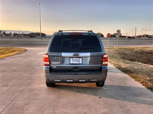 Used 2010 Ford Escape Limited image 6
