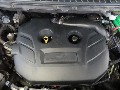 Used 2018 Ford Edge SE FWD image 34