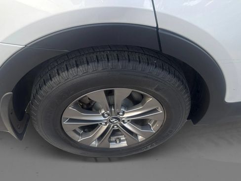 Used 2014 Hyundai Santa Fe Sport w/ Popular Equipment Package 02 FWD image 23