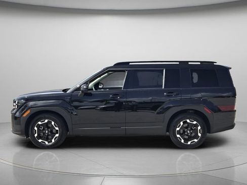 Used 2024 Hyundai Santa Fe SEL FWD image 3