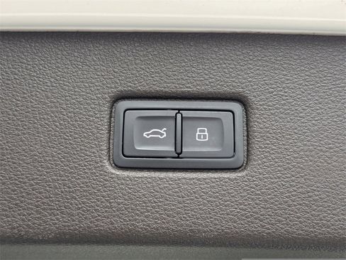 Used 2019 Audi Q7 2.0T Premium w/ Convenience Package image 17