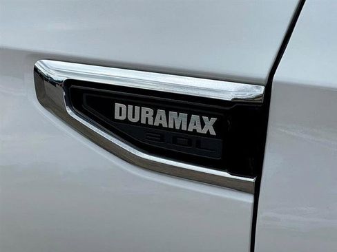 Used 2021 GMC Yukon SLT w/ SLT Premium Package image 11