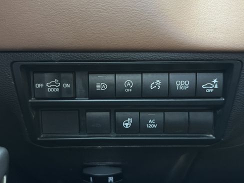 Used 2023 Toyota Tundra 1794 Edition image 14