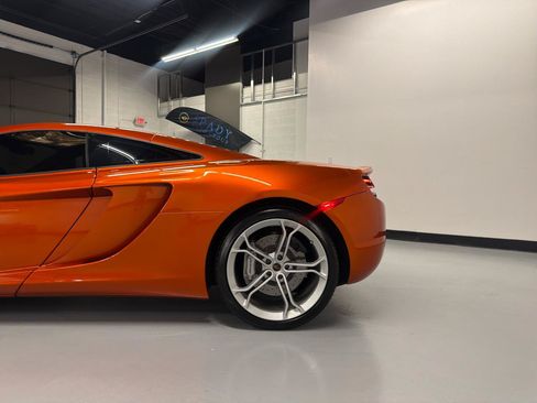 Used 2012 McLaren MP4-12C Coupe RWD image 6
