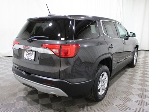 Used 2018 GMC Acadia SLE image 33
