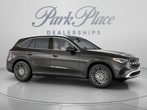 Used 2026 Mercedes-Benz GLC 300 image 29