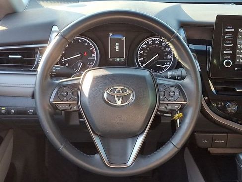 Used 2023 Toyota Camry SE FWD image 19