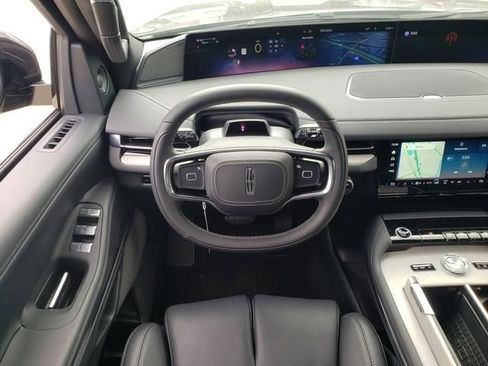 New 2025 Lincoln Navigator L Reserve w/ Jet Appearance Package image 16