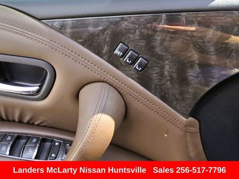 Used 2023 Nissan Armada Platinum w/ Captain's Chairs Package RWD image 25