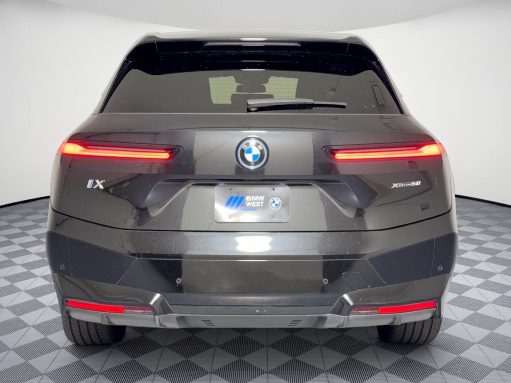 Certified 2024 BMW iX xDrive50 w/ Premium Package AWD/4WD image 11