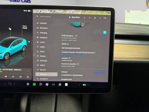 Used 2022 Tesla Model Y Long Range image 14