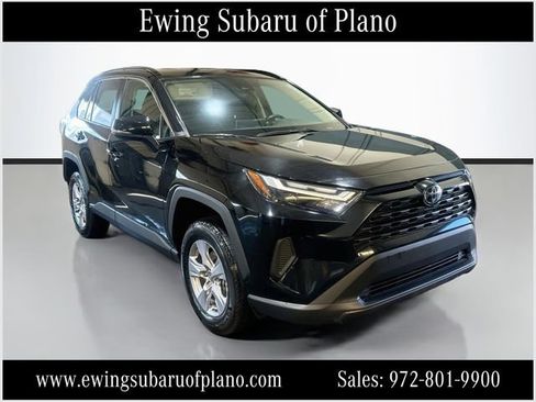 Used 2025 Toyota RAV4 XLE FWD image 1
