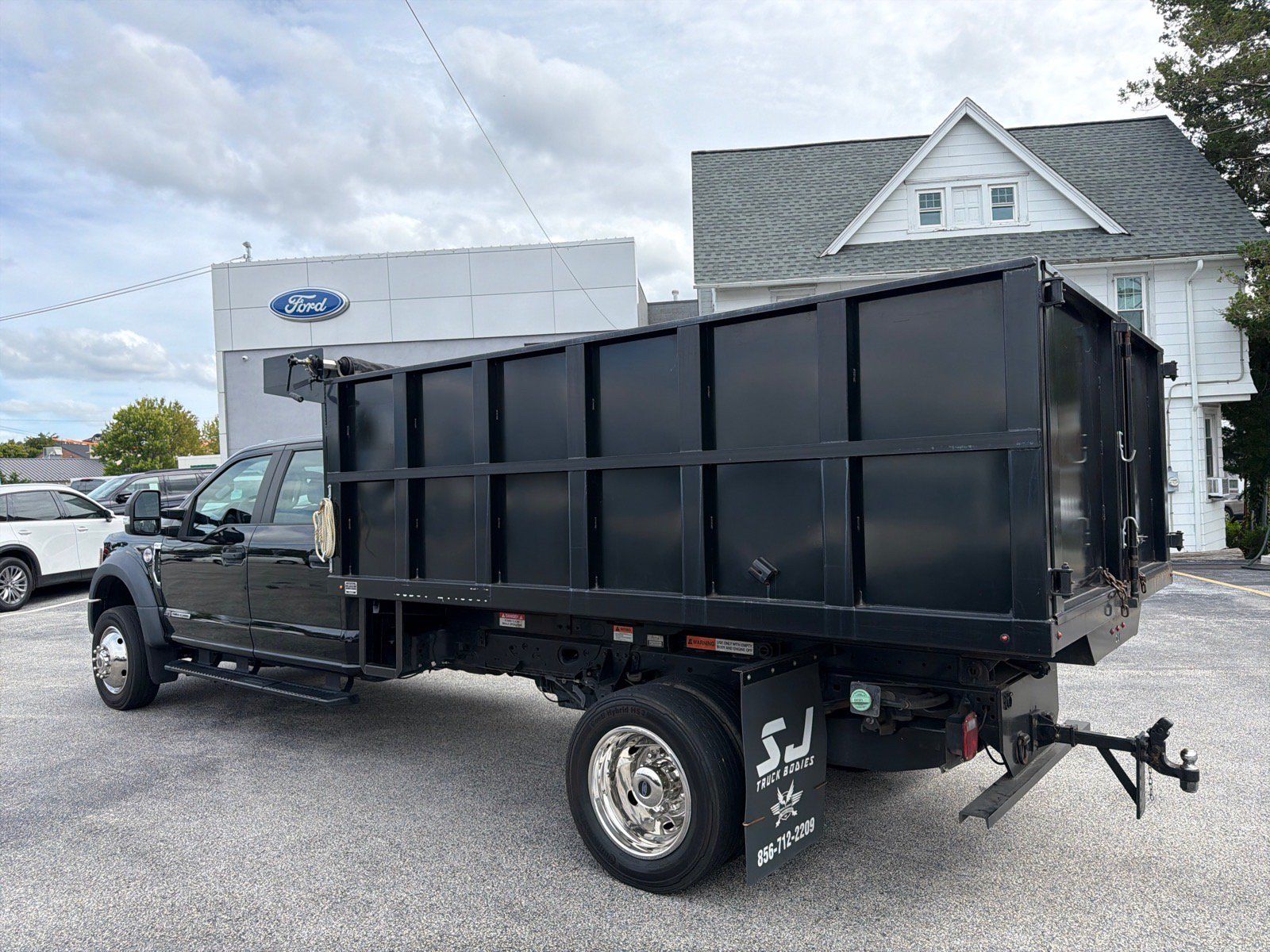 Certified 2022 Ford F550 4x4 Crew Cab Super Duty w/ Power Equipment Group image 10