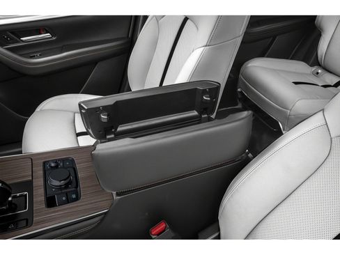 New 2026 MAZDA CX-90 Plug-In Hybrid w/ Preferred AWD/4WD image 9