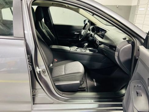 New 2026 Nissan Sentra SV w/ SV Convenience Package FWD image 34