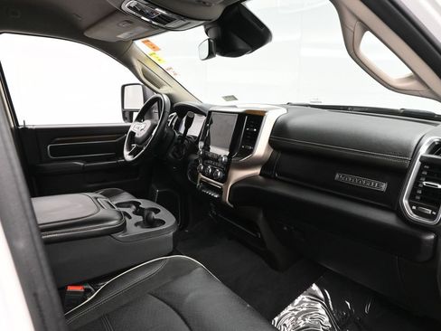 Used 2024 RAM 2500 Laramie w/ Safety Group image 11