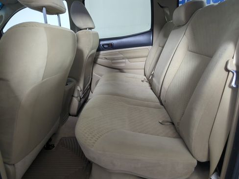 Used 2011 Toyota Tacoma PreRunner image 20