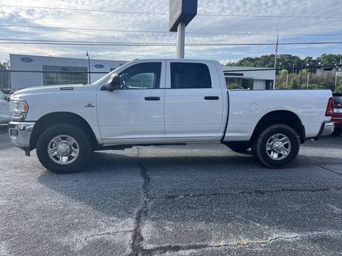 Used 2022 RAM 3500 Tradesman w/ Towing Technology Group AWD/4WD image 2