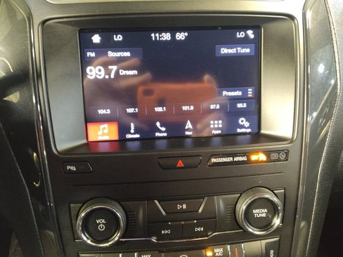 Used 2019 Ford Explorer XLT w/ Equipment Group 202A AWD/4WD image 25