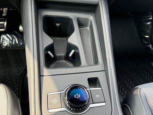 New 2026 Volkswagen Tiguan SE R-Line image 25