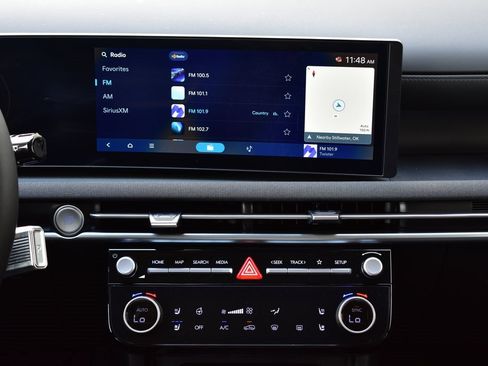 New 2025 Hyundai Tucson Limited image 39