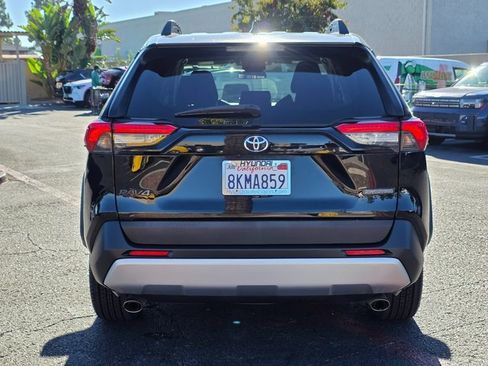 Used 2019 Toyota RAV4 Adventure image 6