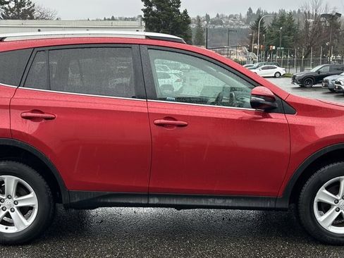 Used 2014 Toyota RAV4 XLE image 4