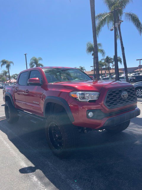 Used 2020 Toyota Tacoma TRD Off-Road AWD/4WD image 2