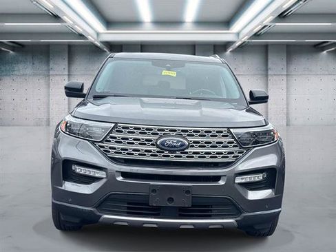 Used 2022 Ford Explorer Limited w/ Equipment Group 301A image 2