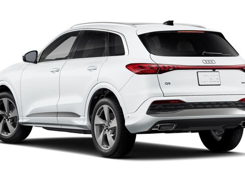 Certified 2025 Audi Q5 Premium Plus w/ Premium Plus AWD/4WD image 2