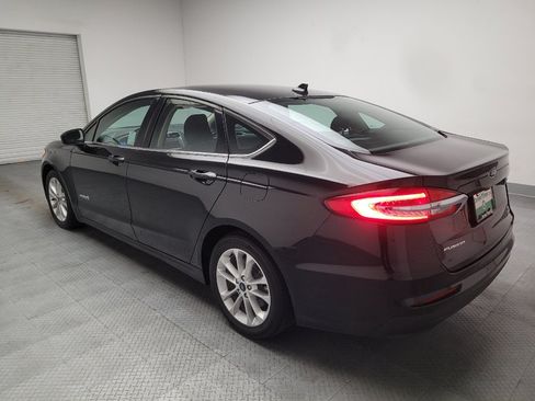 Used 2019 Ford Fusion SE FWD image 5