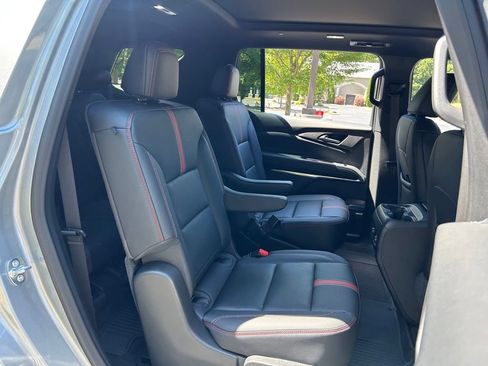 Used 2026 Chevrolet Traverse RS FWD image 53