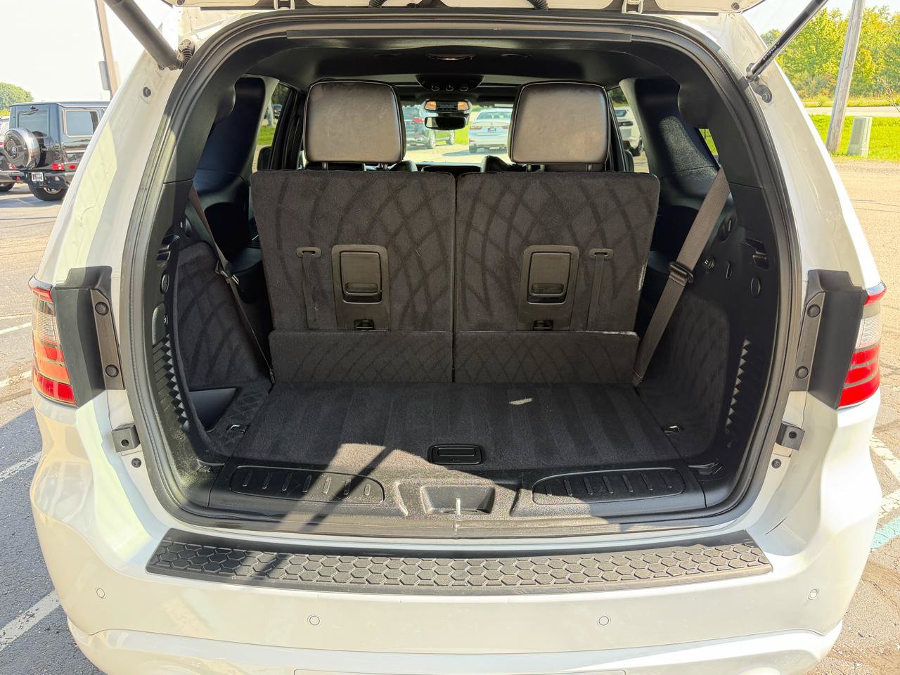 Used 2023 Dodge Durango R/T w/ Blacktop Package AWD/4WD image 28