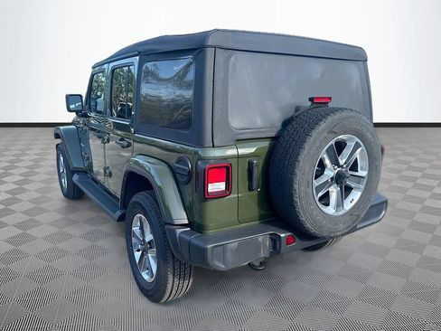 Used 2022 Jeep Wrangler Unlimited Sahara w/ Cold Weather Group AWD/4WD image 8